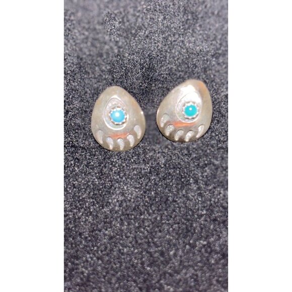 Native KINGMAN Silver 925 Turquoise Shadowbox Bear Claw Stud Earrings Protection - Picture 2 of 6